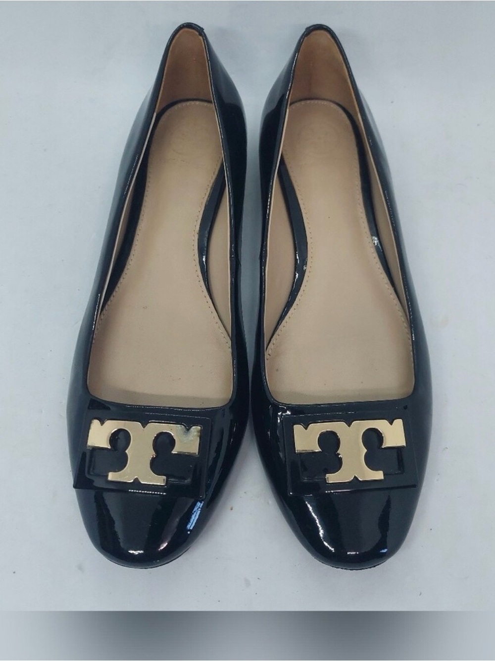 Tory Burch Gigi Flats Black Leather Gold Logo Loafers Womens Size 7.5M Classic